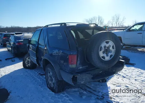 2005 Chevrolet Blazer Ls from USA, damaged, VIN 1GNCT18X05K110190